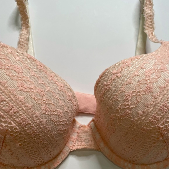 Victoria's Secret Perfect Coverage Bra |Size 32DD - Picture 2 of 7
